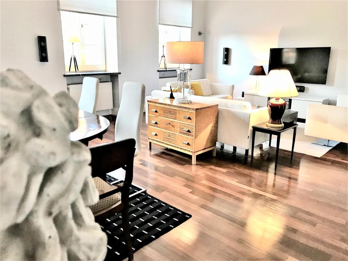 Luxury Apartments Mondrian Market Square III Warschau Buitenkant foto